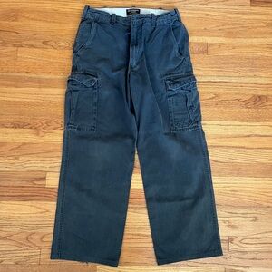 Abercrombie & Fitch Dark Gray Cargo Pants | Size 32
